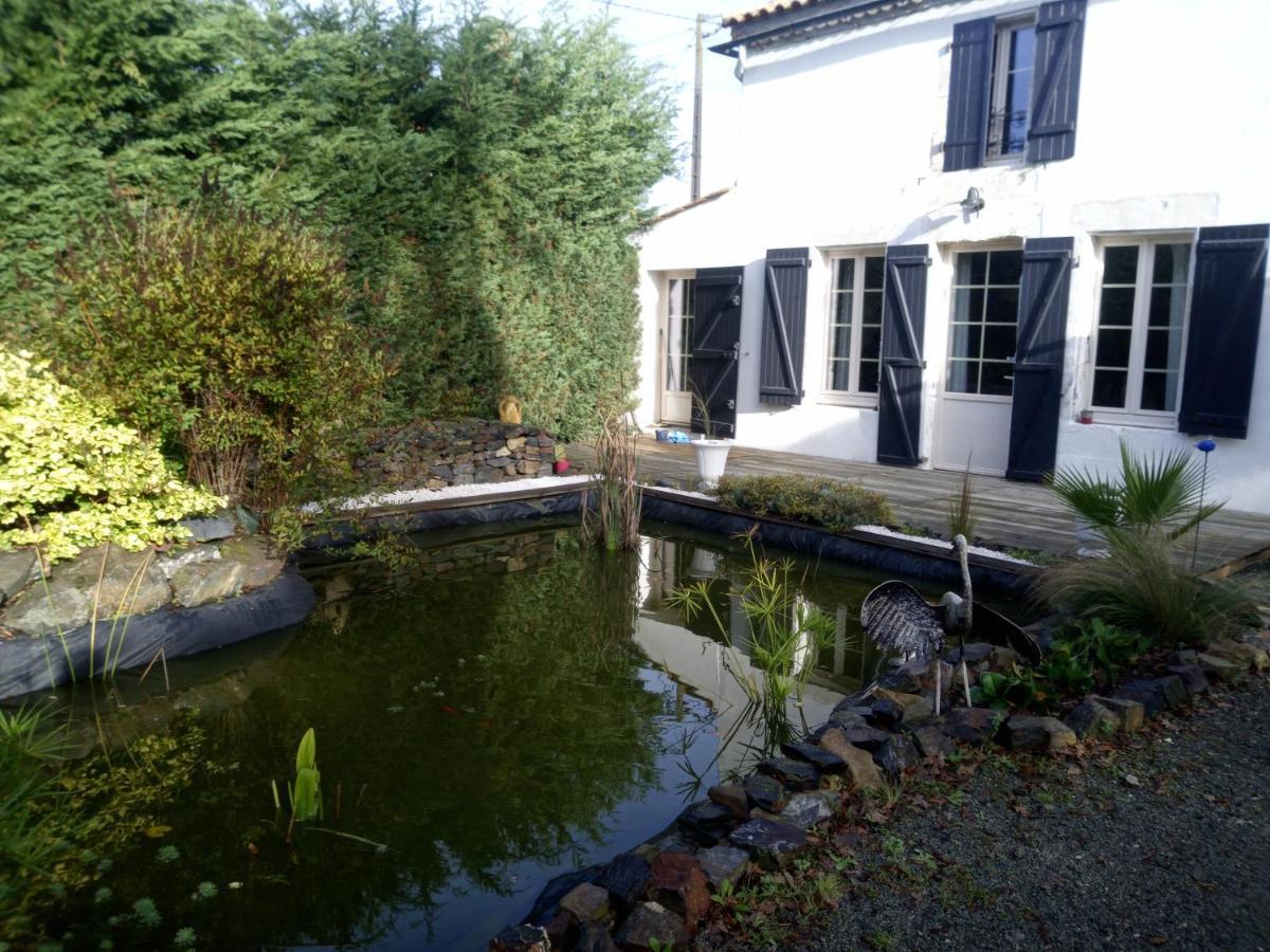 Mas Des Vignes Piscine Chauffee Bed and Breakfast Le Champ-Saint-Pere Eksteriør billede
