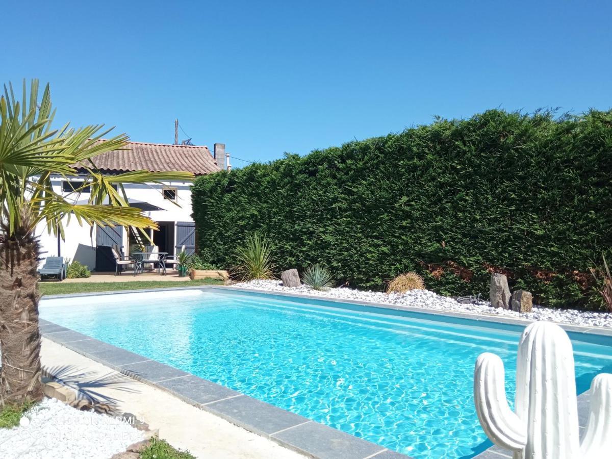 Mas Des Vignes Piscine Chauffee Bed and Breakfast Le Champ-Saint-Pere Eksteriør billede