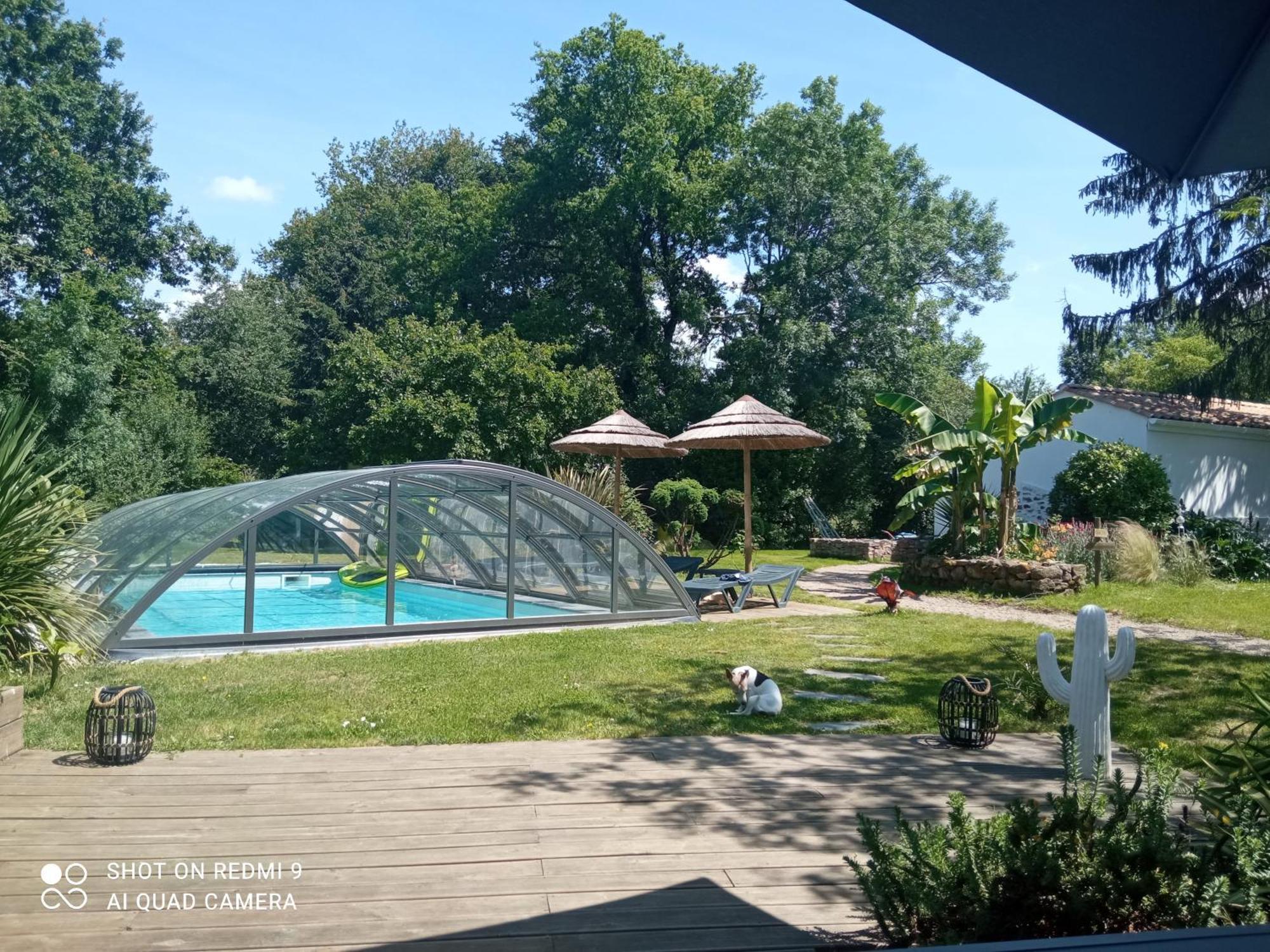 Mas Des Vignes Piscine Chauffee Bed and Breakfast Le Champ-Saint-Pere Eksteriør billede